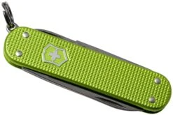 Victorinox Classic SD Alox Colours, Lime Twist 0.6221.241G Swiss Navaja -Victorinox Ventas VT0 6221 241G 04 victorinox